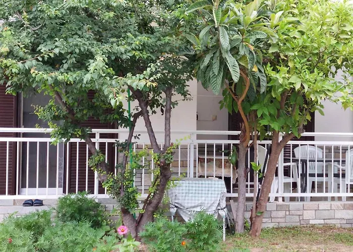 Apartament Kipos Nea Iraklitsa